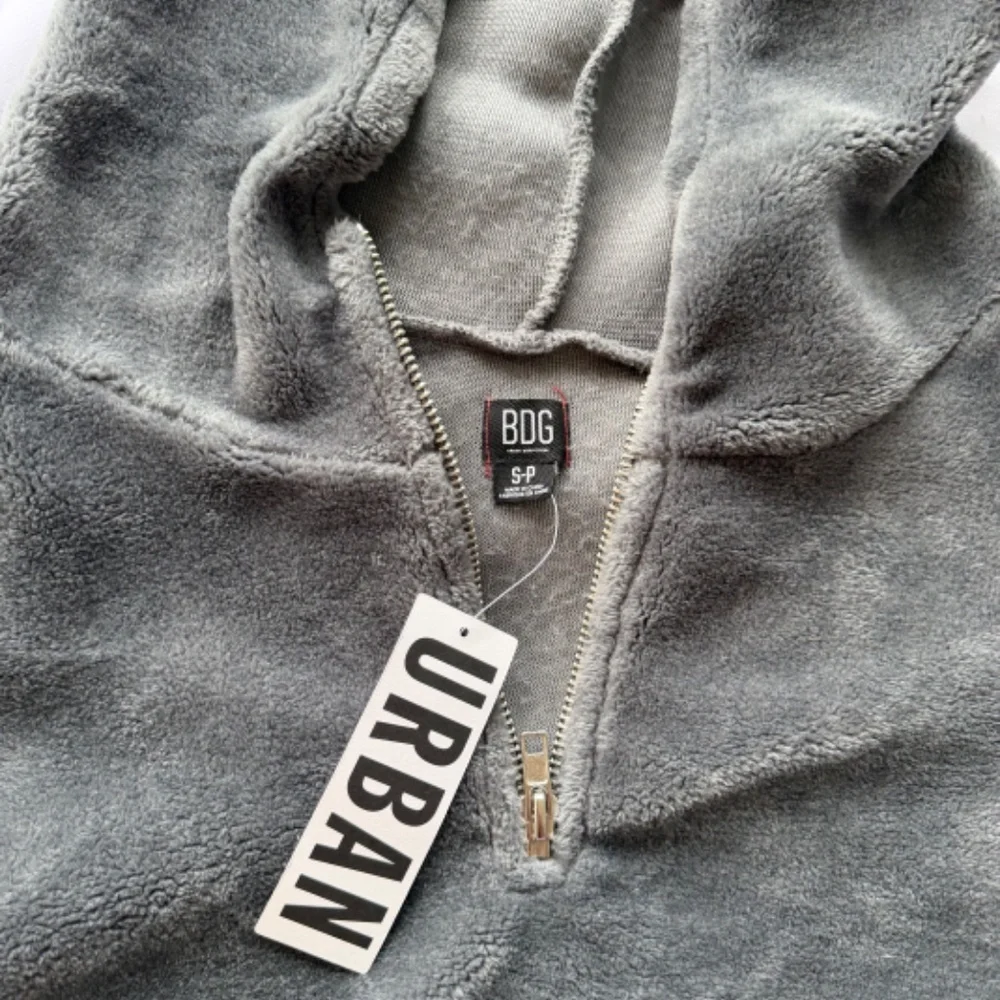BDG Urban Outfitters sweater NWT